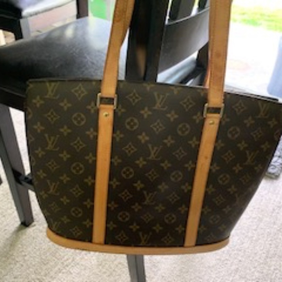 Vintage Authentic Louis Vuitton Purse - Picture 2 of 7